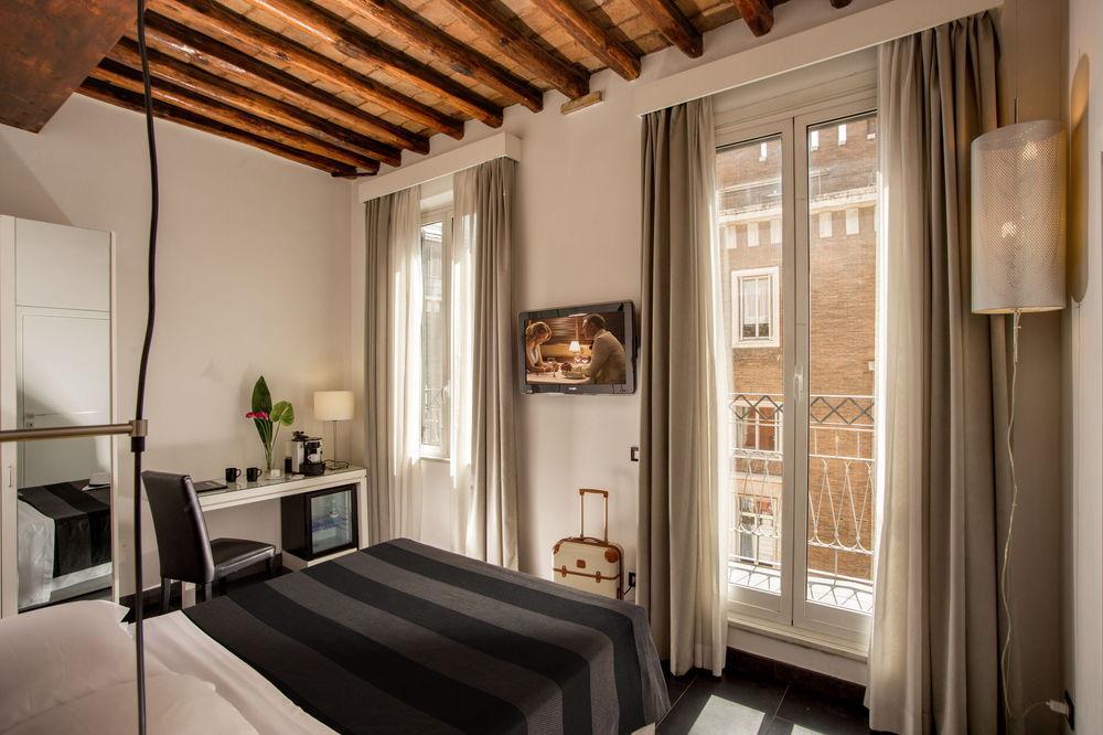 Stay Inn Rome Via Del Corso Exterior foto