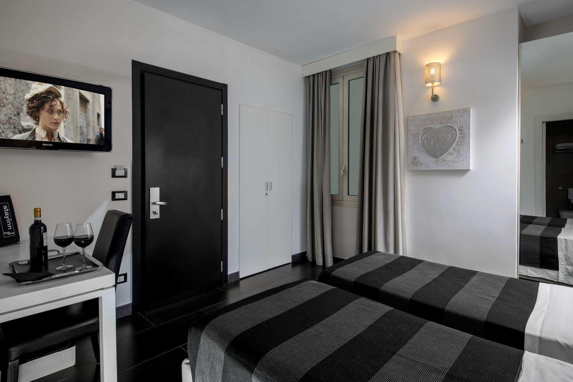 Stay Inn Rome Via Del Corso Exterior foto