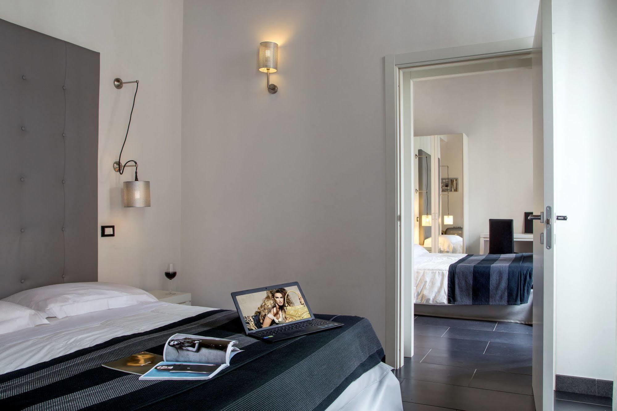 Stay Inn Rome Via Del Corso Exterior foto